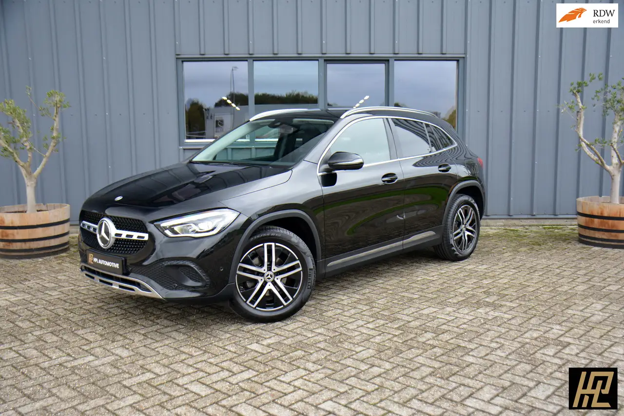 Mercedes-Benz GLA 180