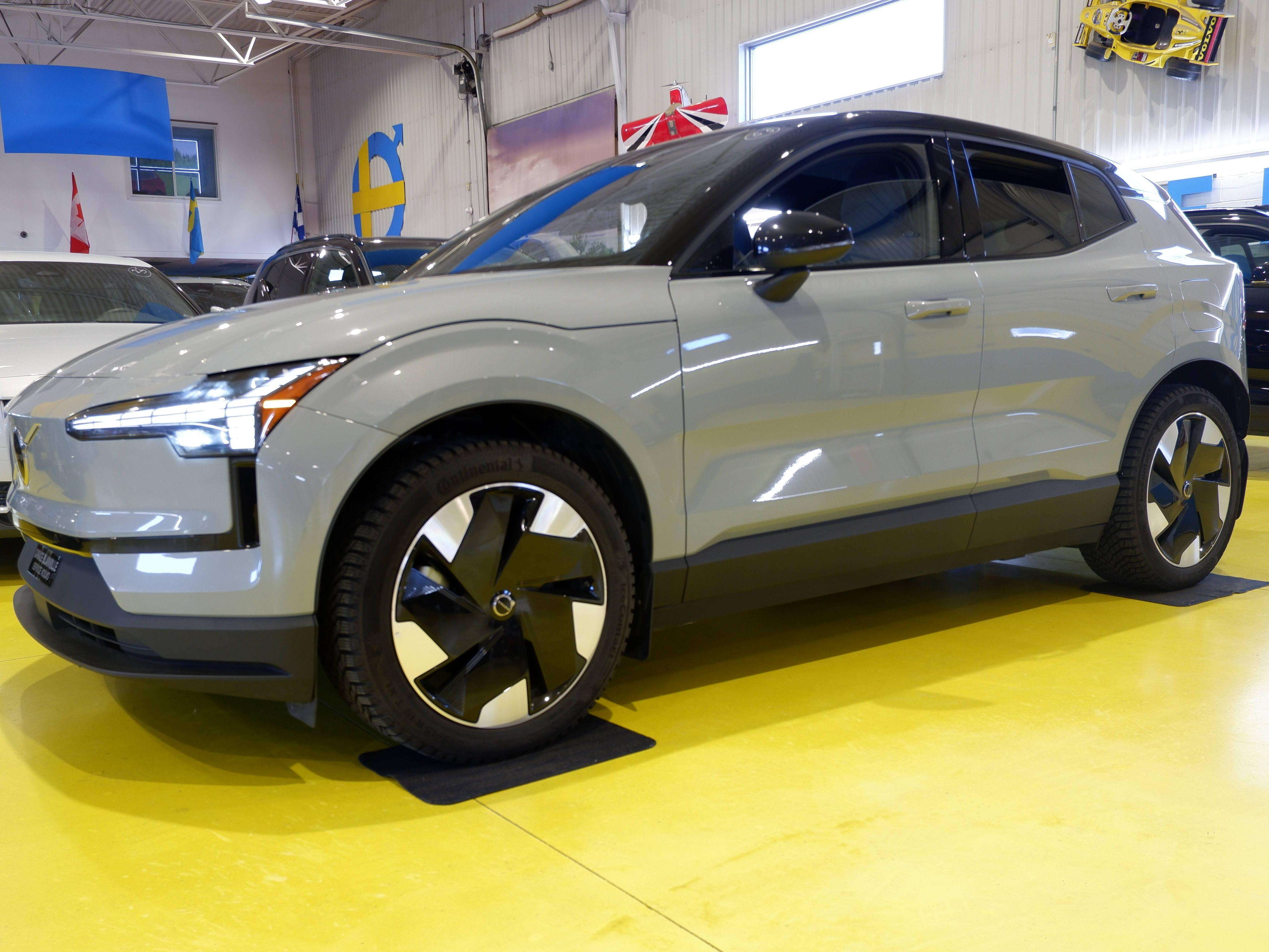 2025 Volvo EX30 Plus