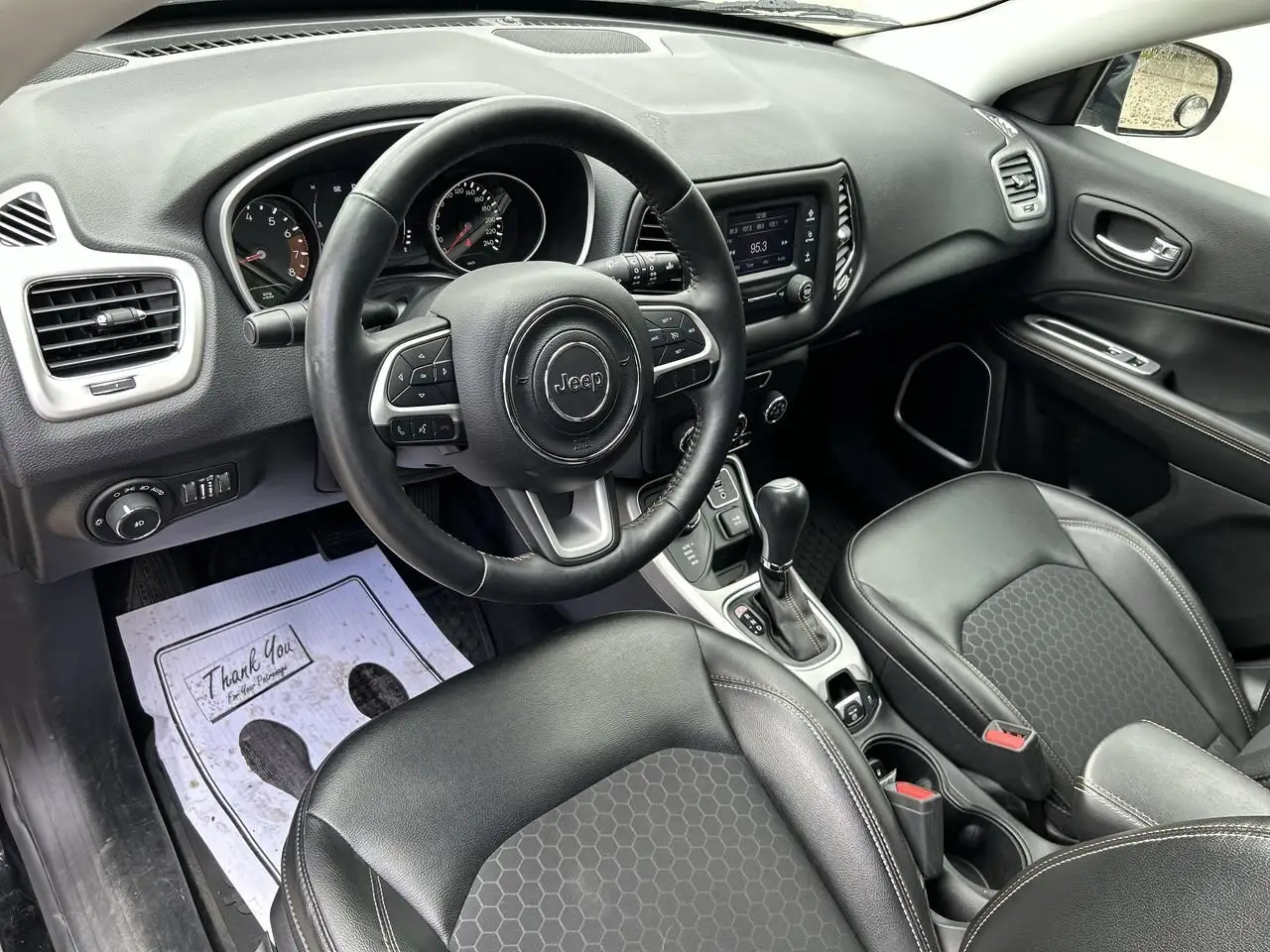 Jeep Compass снимка Jeep Compass