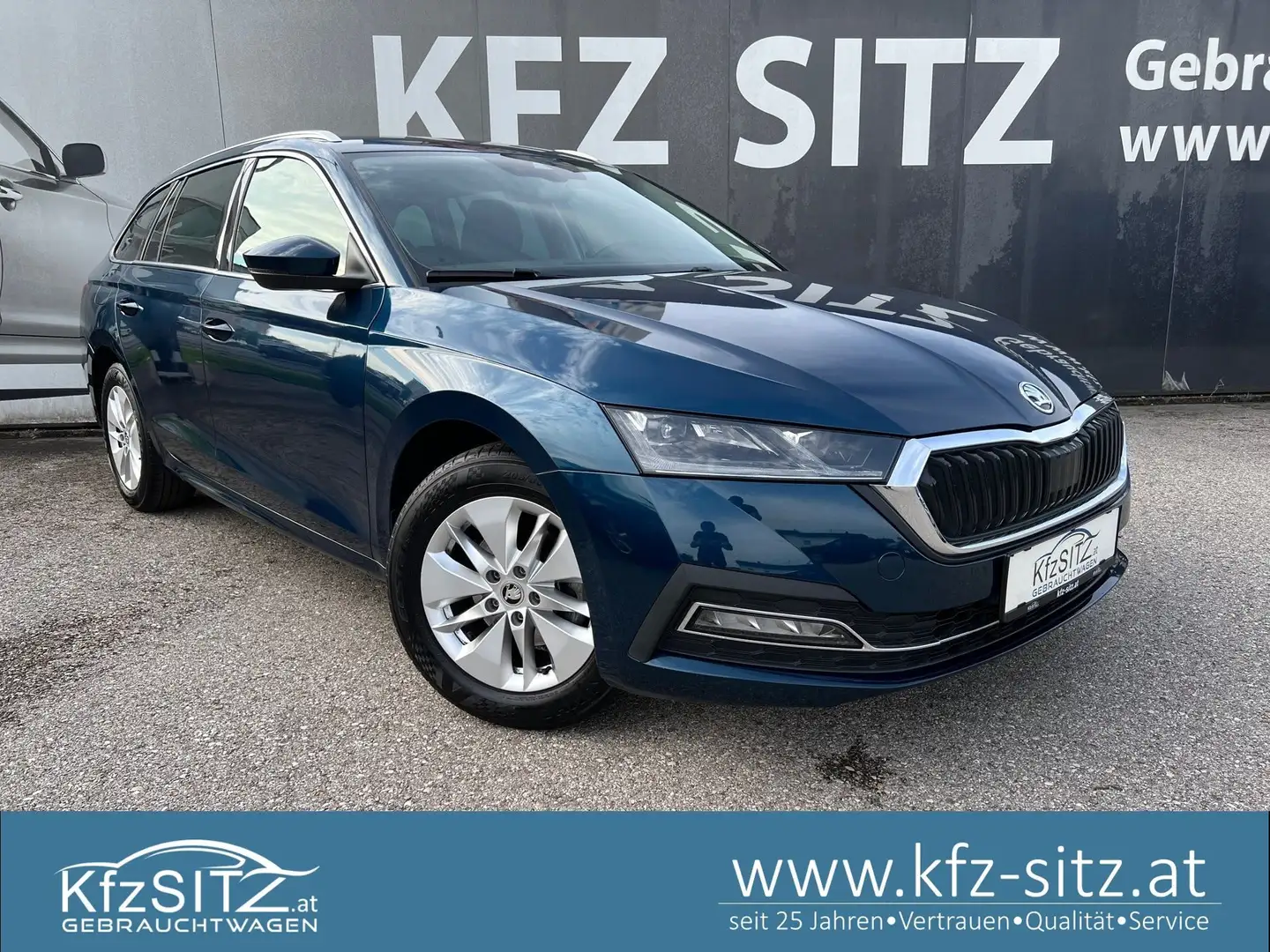 Skoda Octavia Combi 2,0 TDI Ambition DSG | ACC/VOLL-LED Blau - 1