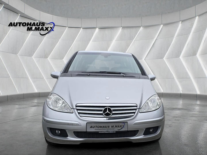 Mercedes-Benz A 200 Elegance *Automatik*Navi*PDC — photo 3