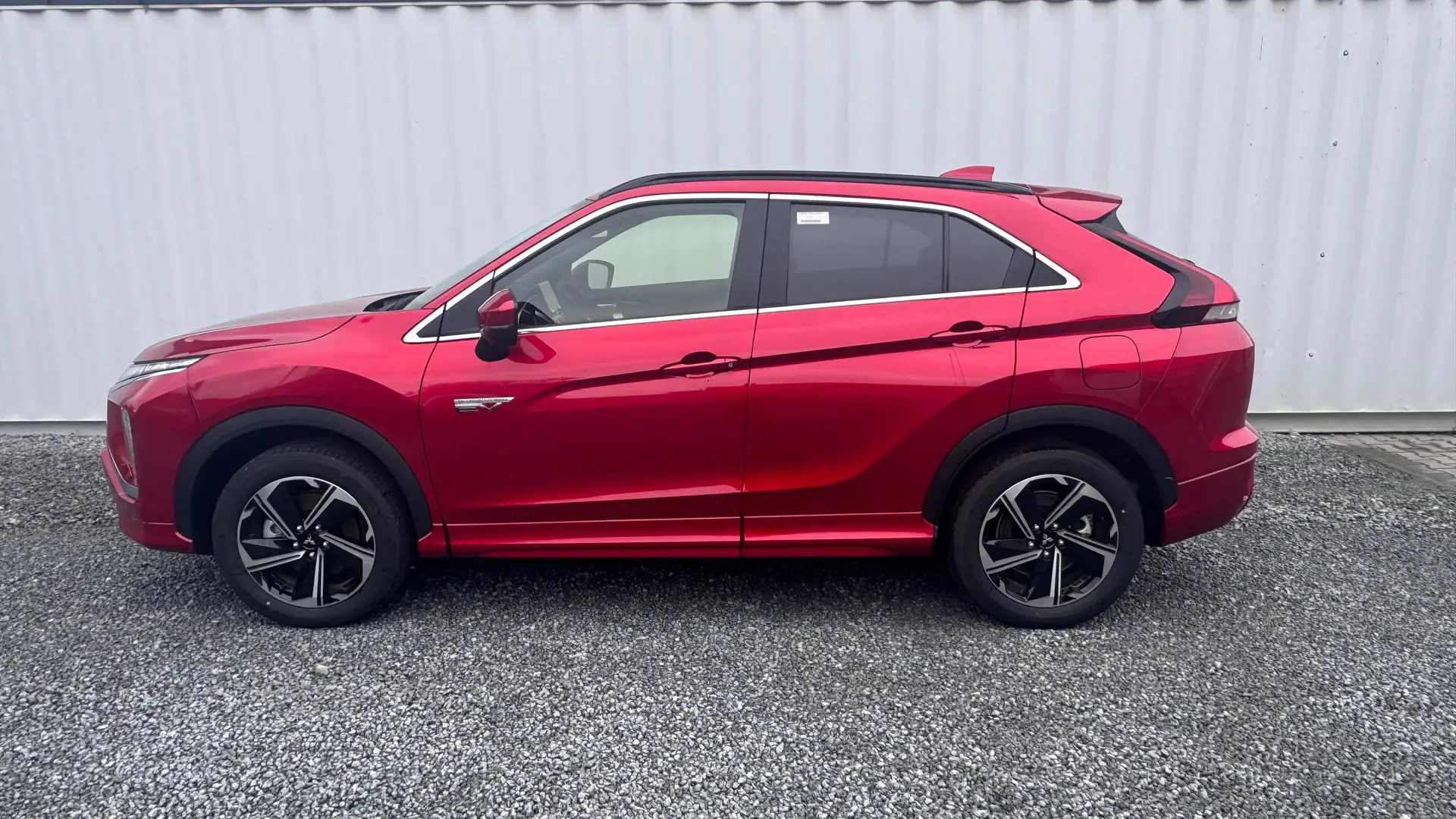 Mitsubishi Eclipse Cross Plus Select Hybrid 4WD Červená - 2