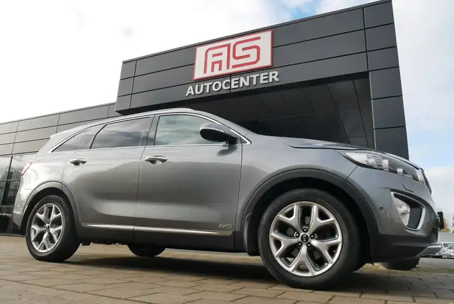 Kia Sorento Platinum 4WD Leder Pano 19" 360° ACC AHK