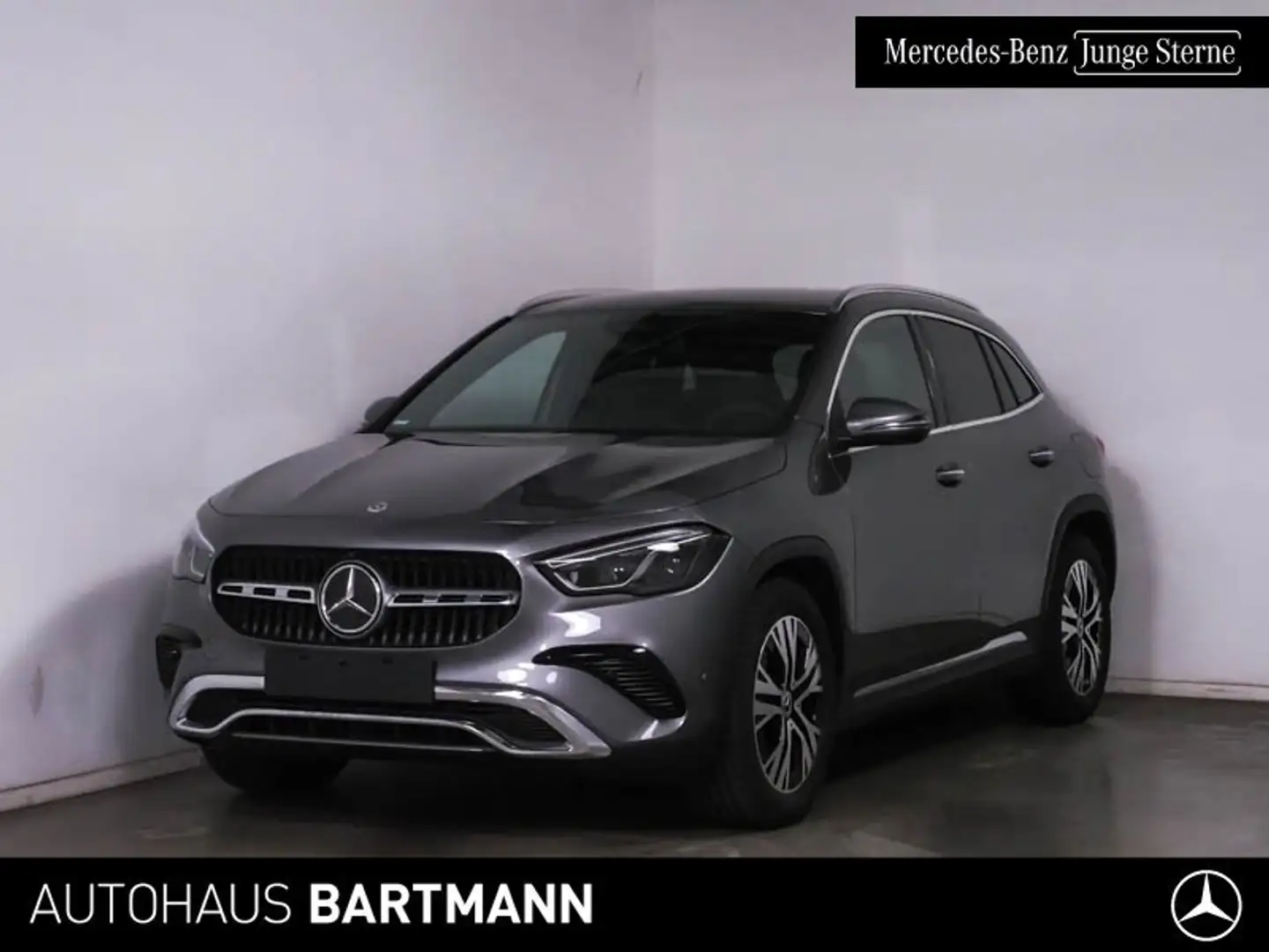 Mercedes-Benz GLA 180 GLA 180 PROGRESSIVE+ANHÄNGE VORRICHTUNG+TOTW+360 Gris - 1