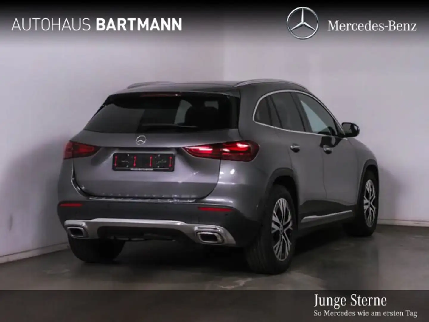 Mercedes-Benz GLA 180 GLA 180 PROGRESSIVE+ANHÄNGE VORRICHTUNG+TOTW+360 Grau - 2