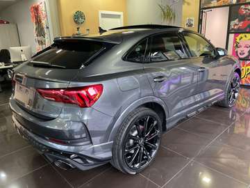 Q3 Sportback RS 2.5 quattro s-tronic
