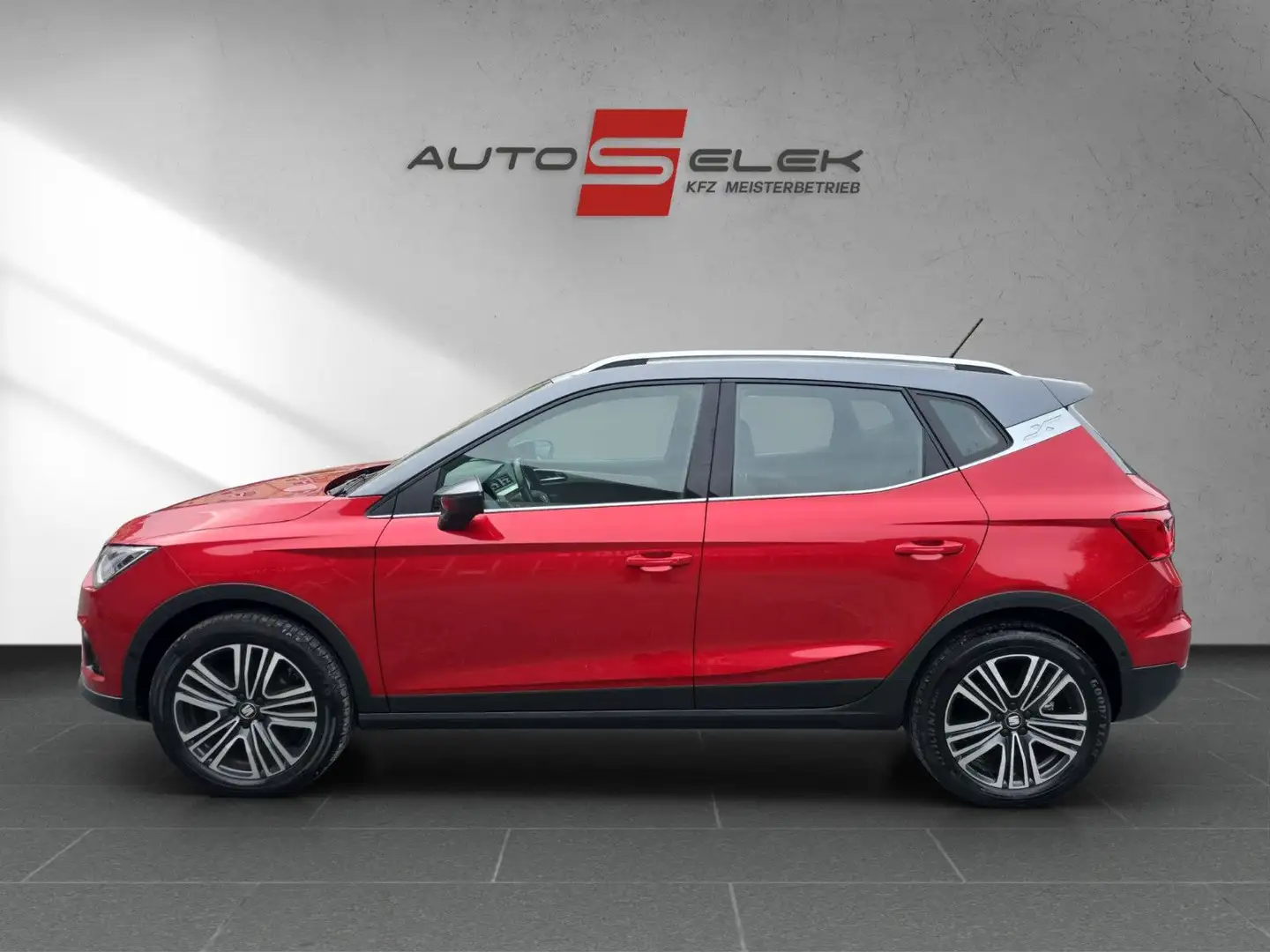 SEAT Arona Xcellence*Navigationssystem*AHK*PDC*SiTZHE Rot - 2
