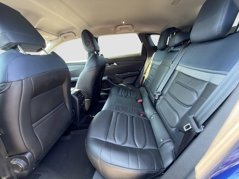 Citroen C5 X PureTech 130 Shine — photo 13