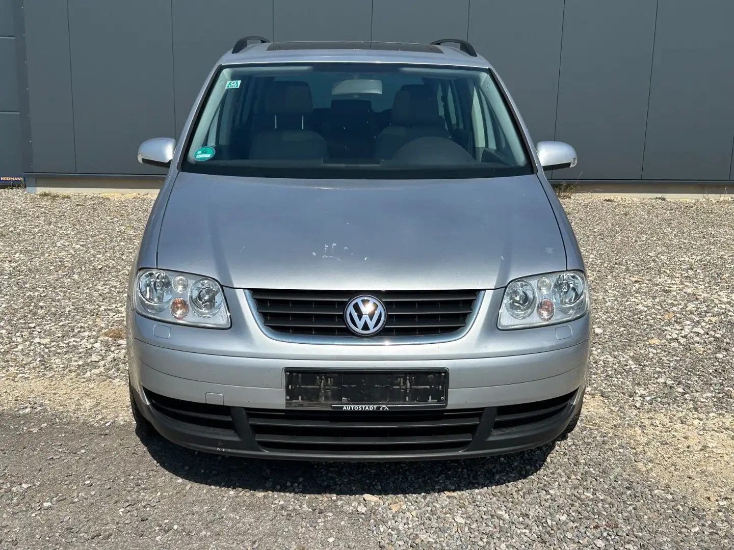Volkswagen Touran Trendline 7SITZER TEMPOMAT SHZ PDC 8FACH Silber - 2