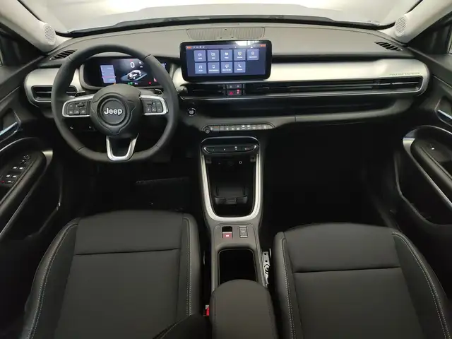 Jeep Avenger view 9