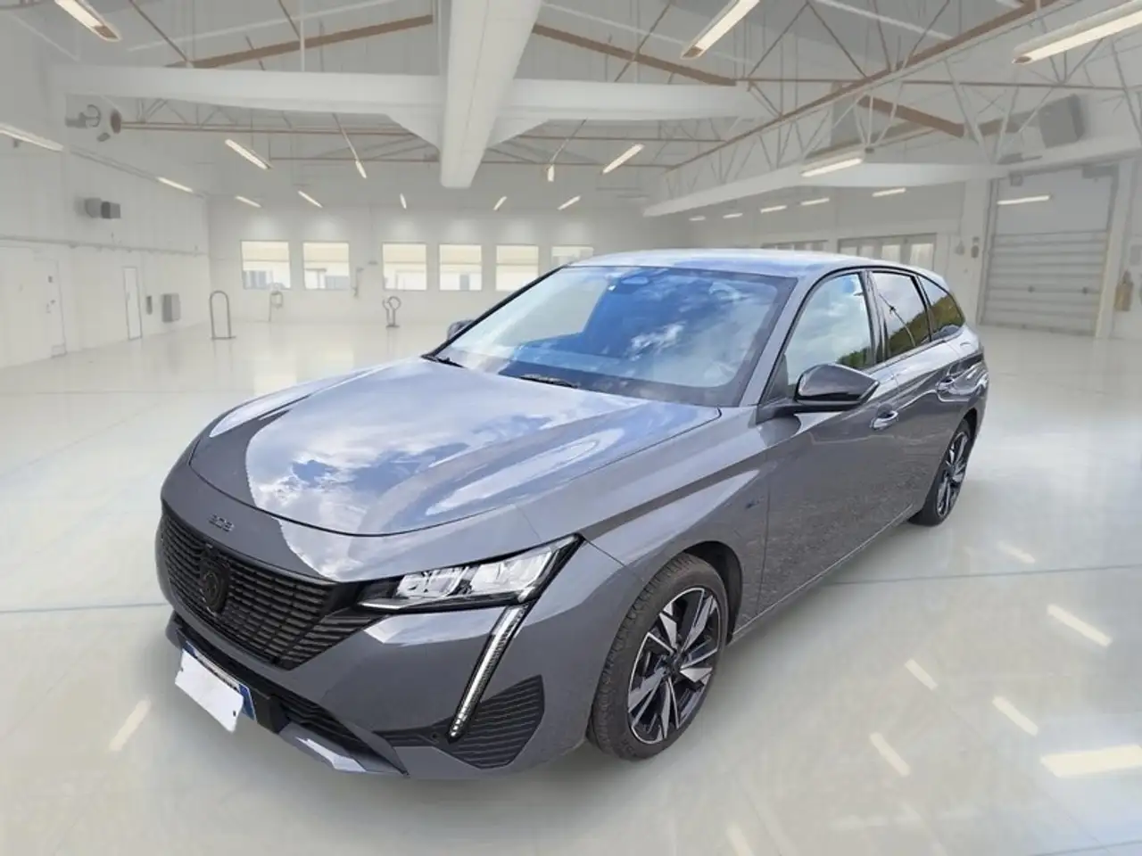 Peugeot 308 SW ALLURE HYBRID 150 E-EAT8 SES AUTO STATION WAGON — photo 1 of 11
