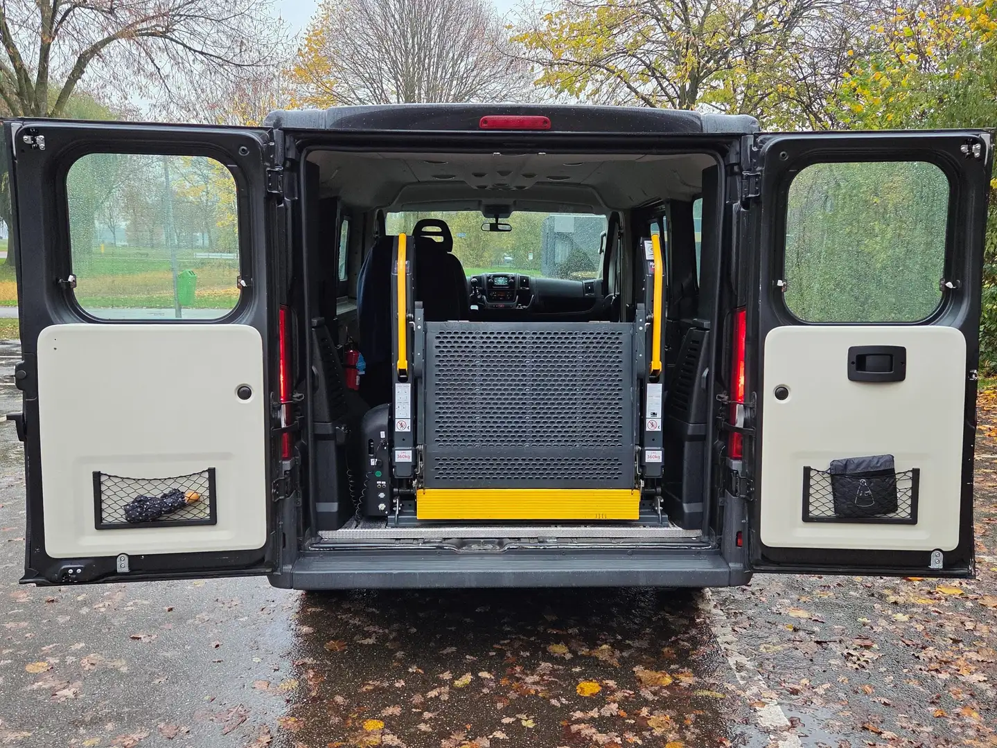 Citroen Jumper Jumper 30 2.0 HDI L1H1 Zwart - 1