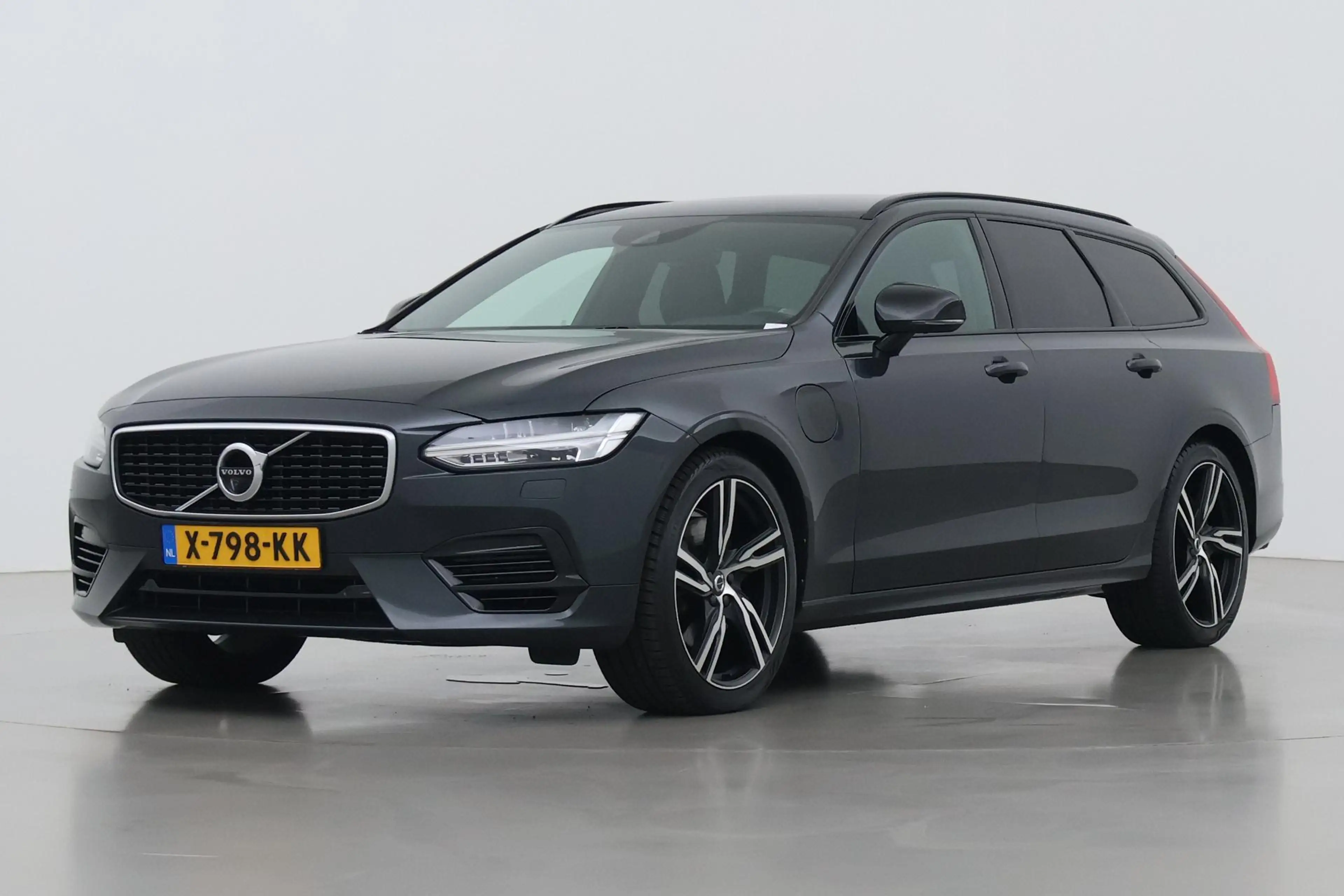 Volvo V90 2.0 T8 AWD R-Design | Luchtvering | Harman/Kardon — photo 8