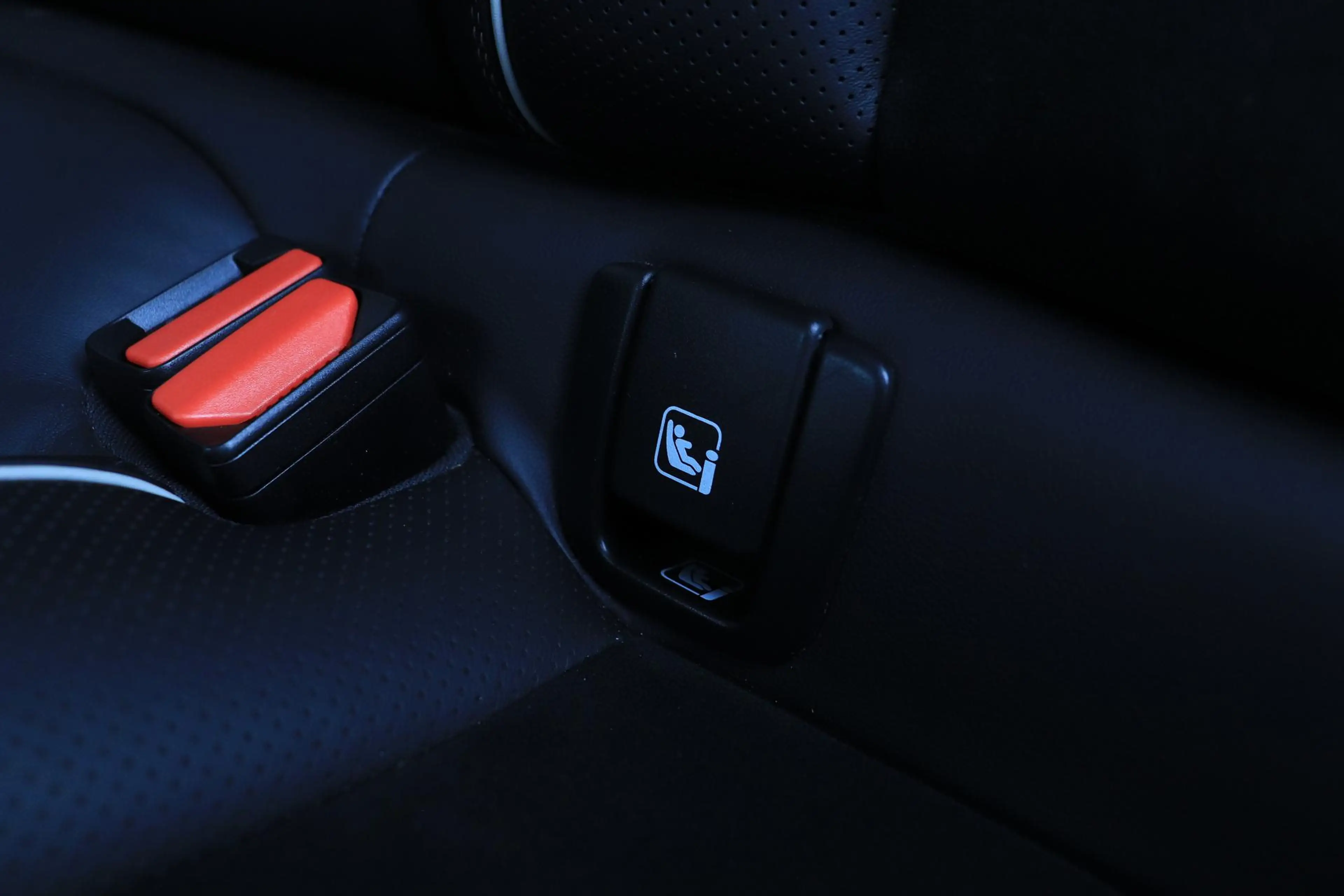 Volvo V90 2.0 T8 AWD R-Design | Luchtvering | Harman/Kardon — photo 49