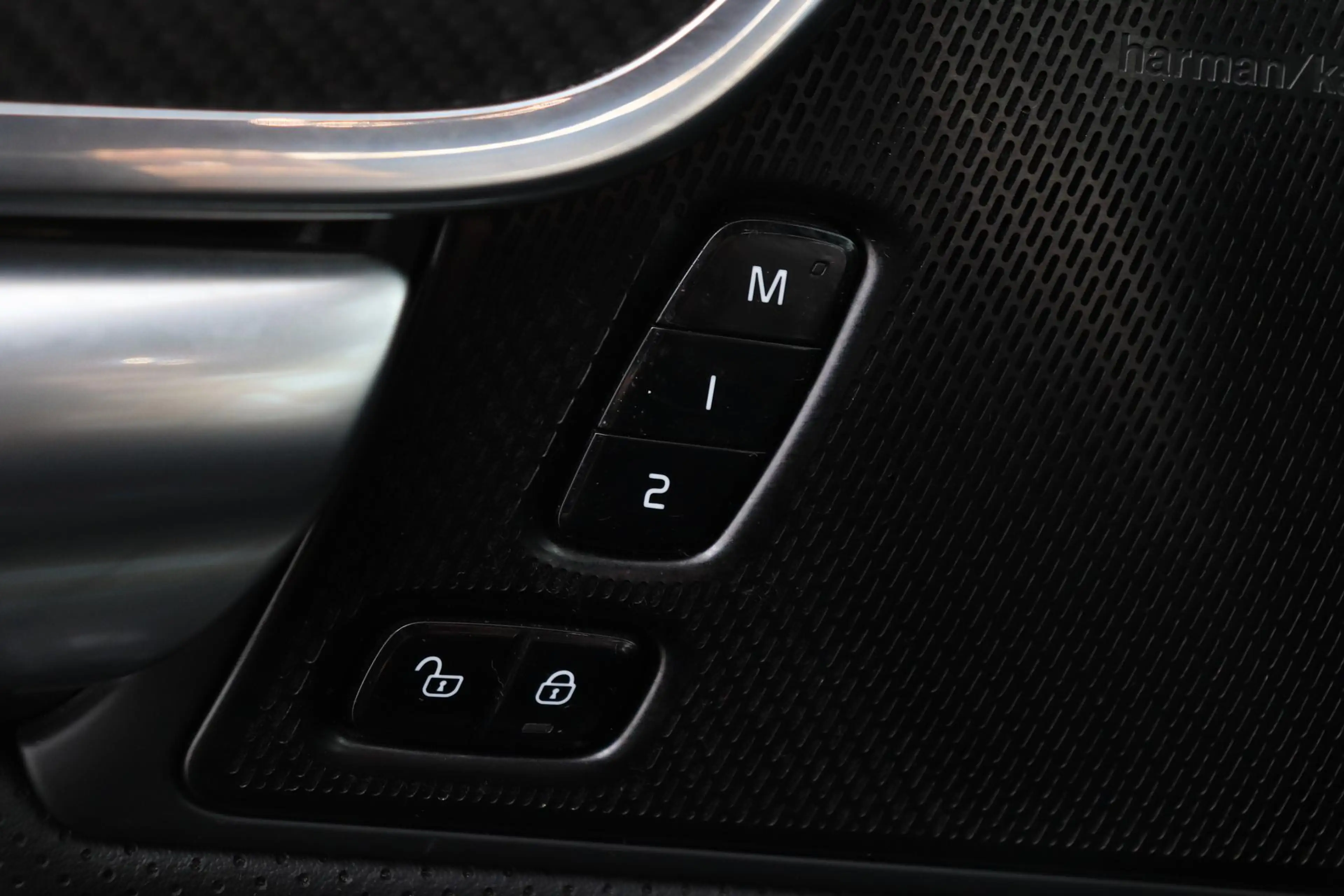 Volvo V90 2.0 T8 AWD R-Design | Luchtvering | Harman/Kardon — photo 45