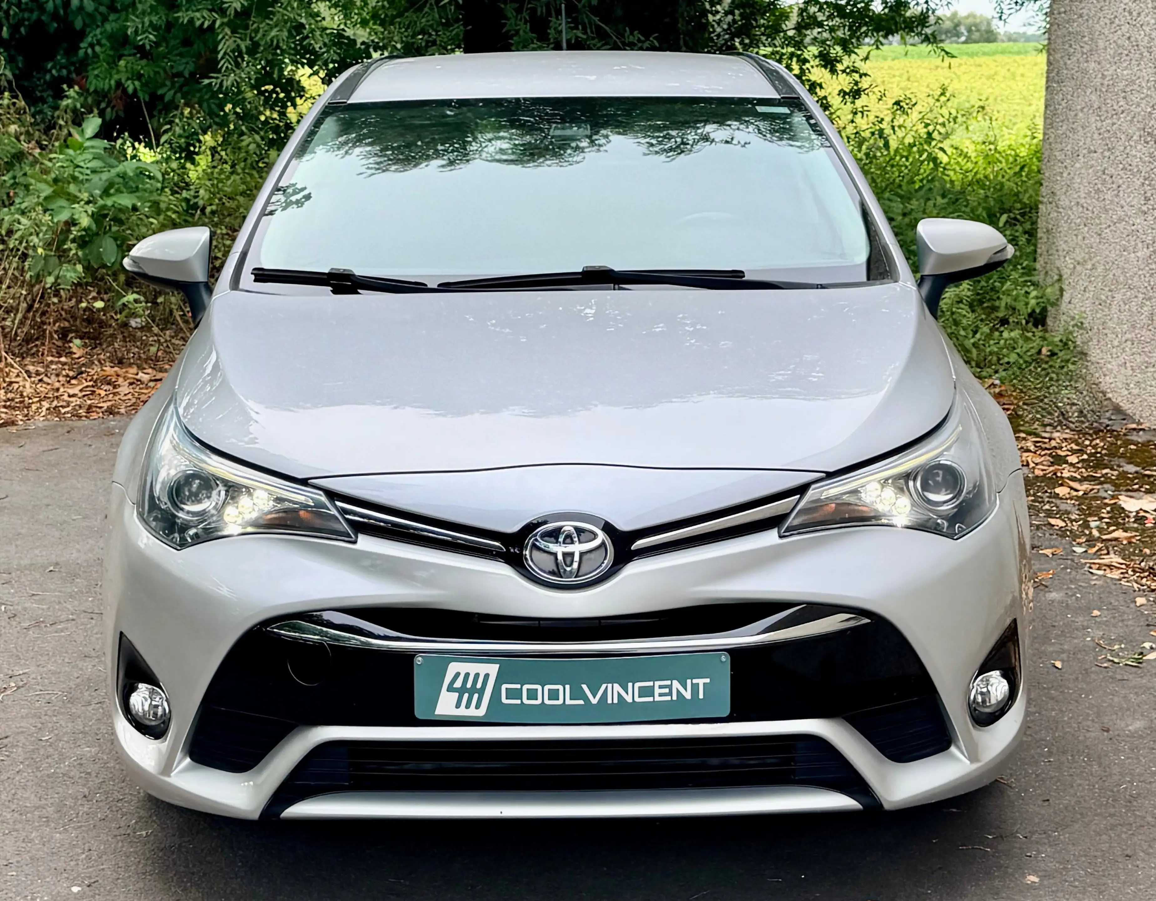 Toyota Avensis SW 1.6i Dynamic // CAMERA GPS BLUETOOTH // 1ère MAIN Full Historique — photo 3