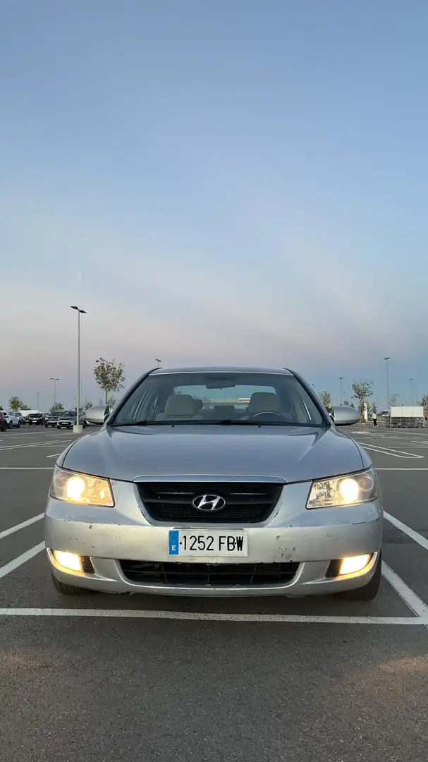 Hyundai SONATA 2.0CRDi Comfort I - 2