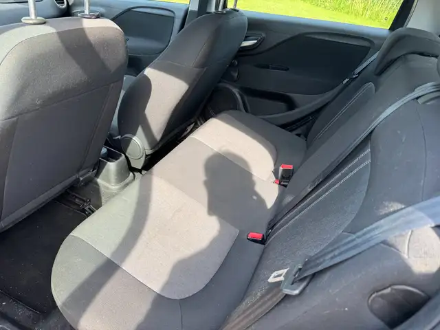 Fiat Punto Evo view 13