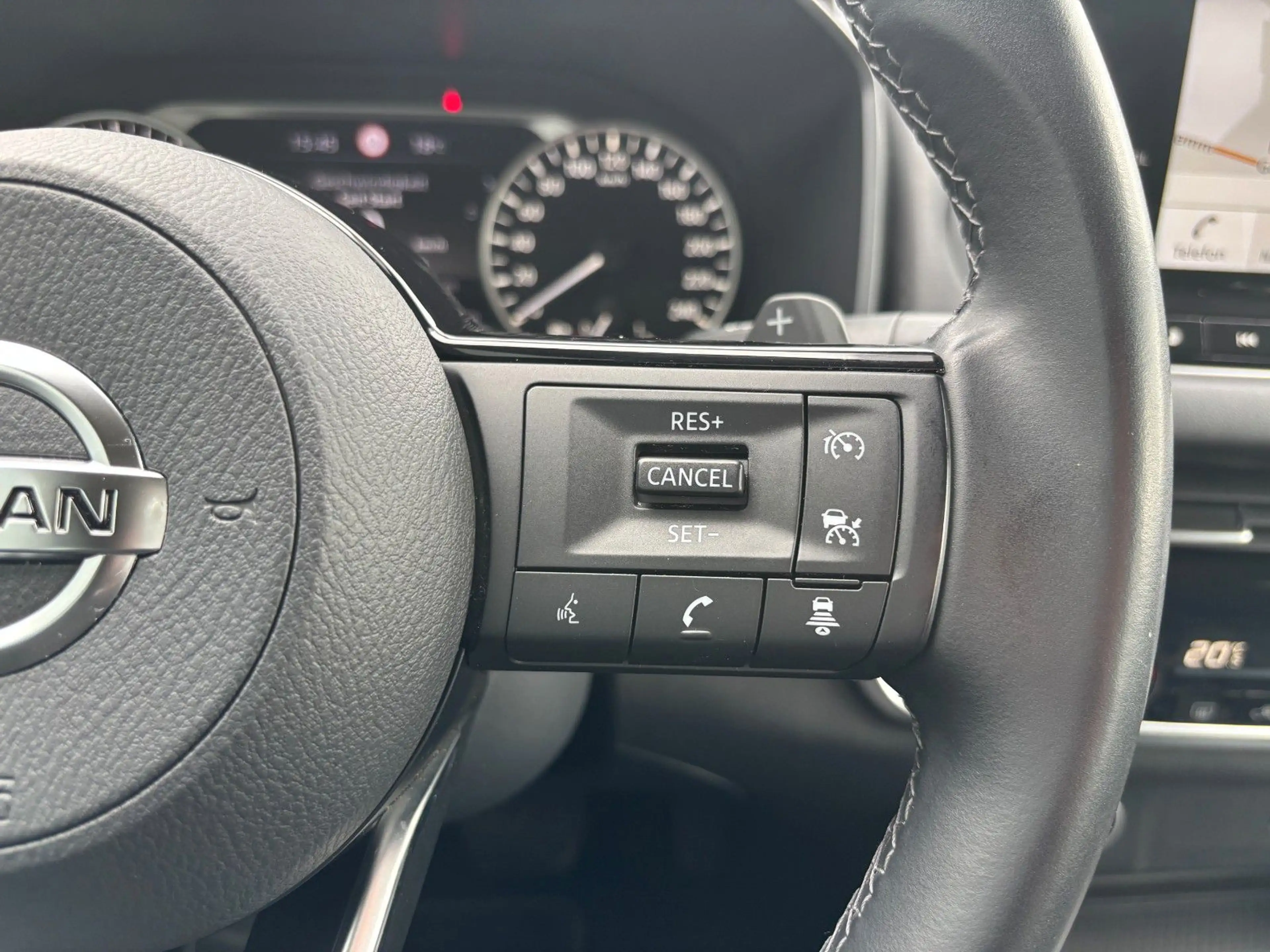 Nissan Qashqai AHK ACC LED 360° KAM TOTWINK — photo 14