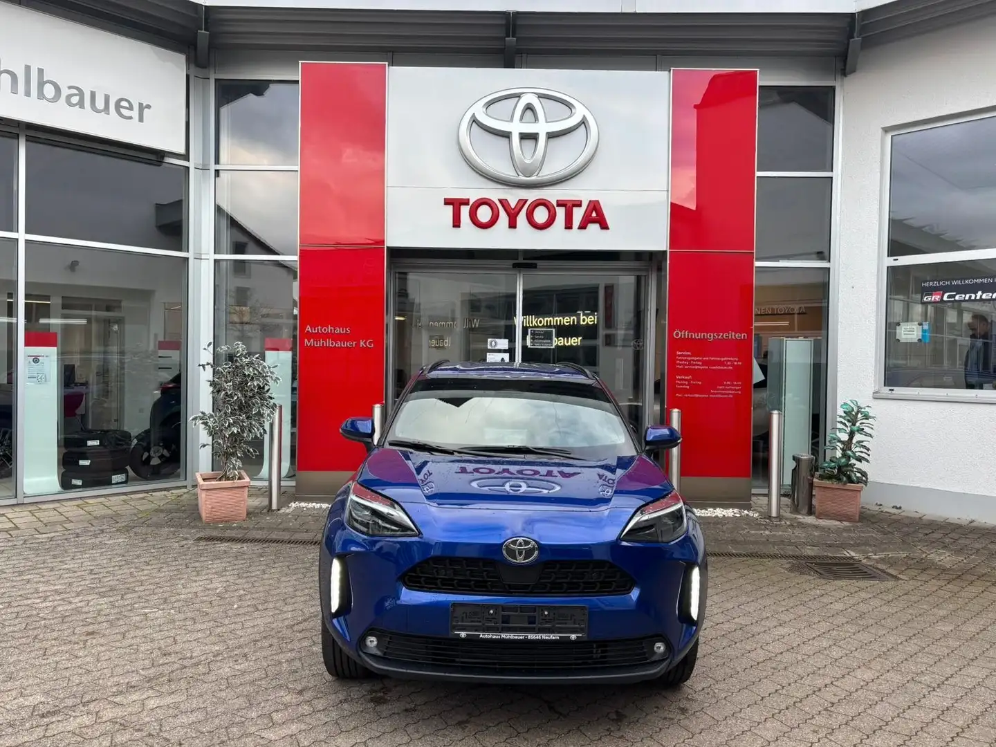 Toyota Yaris Cross Hybrid Teamplayer Blau - 1