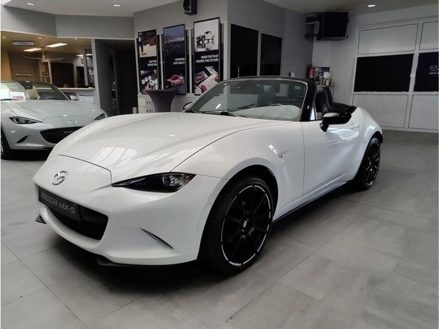 Mazda MX-5 1.5 SKYACTIV-G * EXCLUSIVE * Blanc - 2