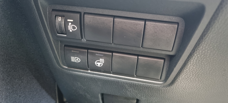 Toyota Yaris Yaris 1,5 VVT-i Hybrid Style — photo 11