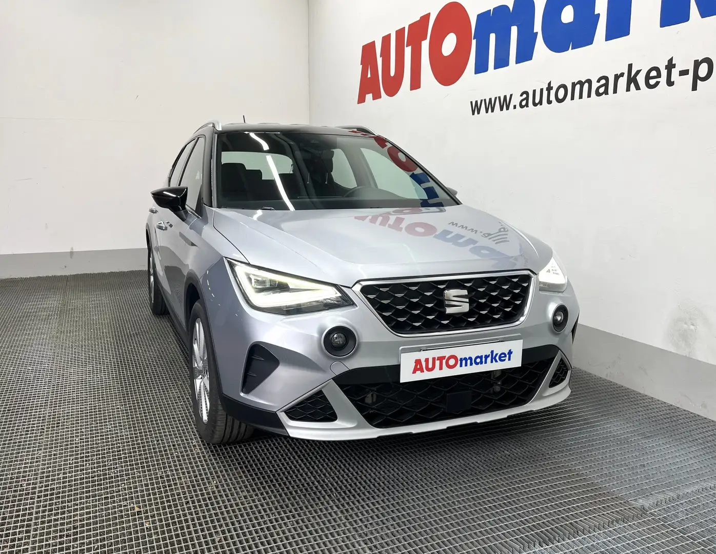 SEAT Arona 1.0 ecotsi Xperience 110cv dsg Argento - 2