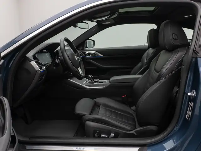 BMW 4 Series view 19
