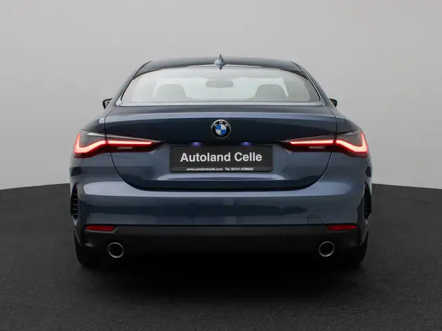 BMW 4 Series view 8