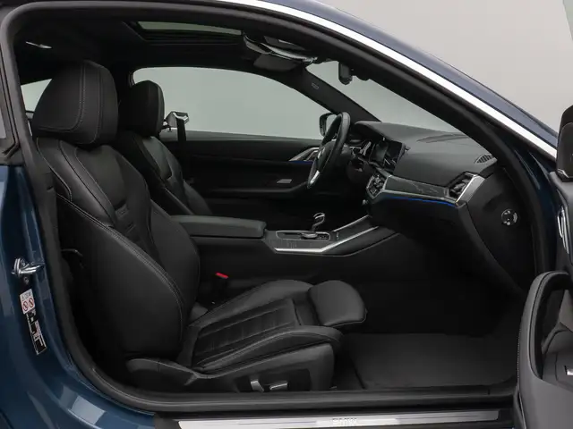 BMW 4 Series view 24