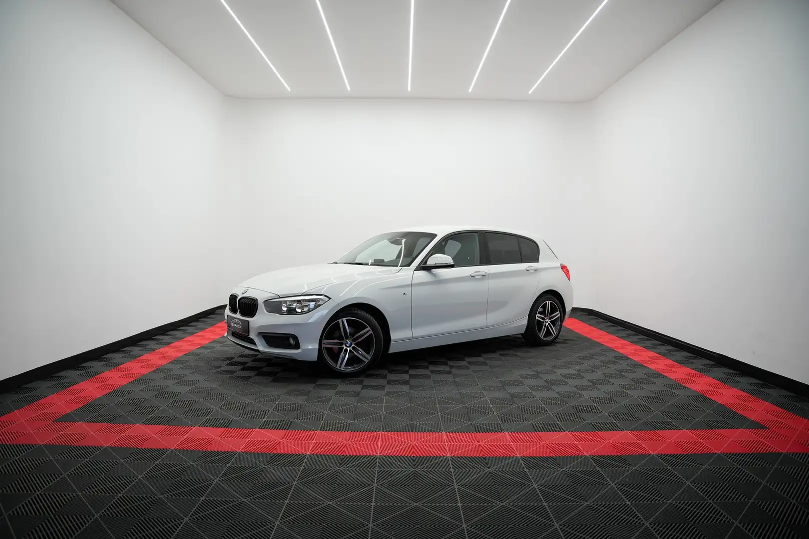 BMW 116 BMW 116i Advantage*Kamera*Navi*Top Zustand Weiß - 2