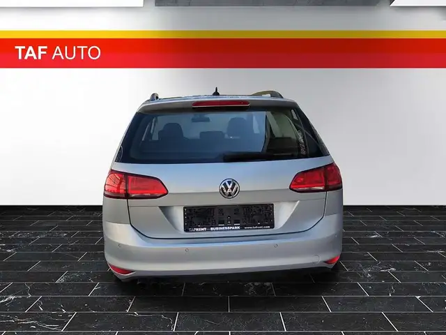 Volkswagen Golf view 7