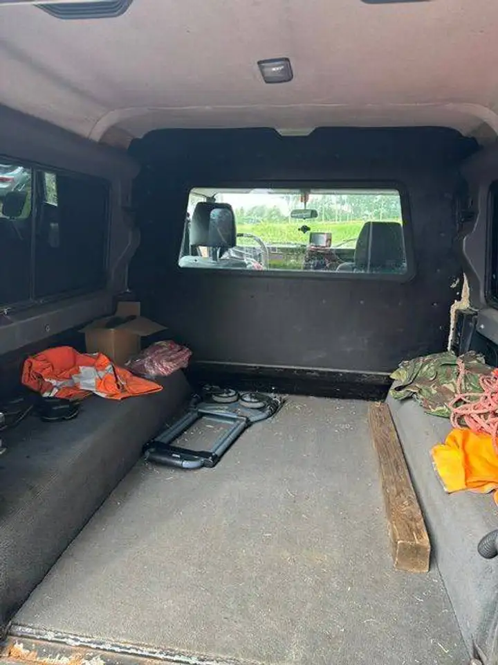 Land Rover Defender stationwagon, foto 12