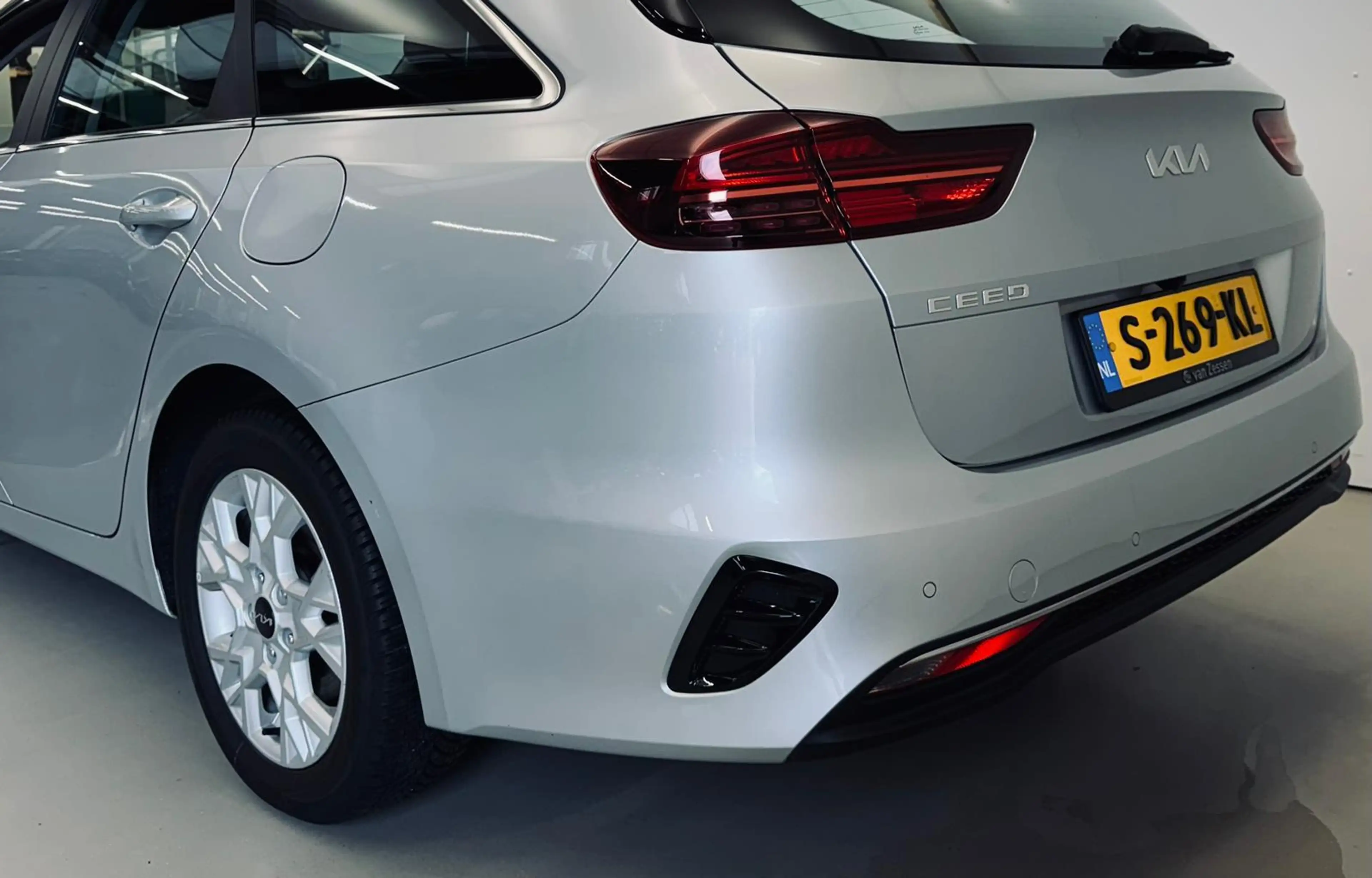 Kia Ceed SW / cee'd SW Sportswagon 1.0 T-GDi MHEV DynamicLine Automaat | — photo 4