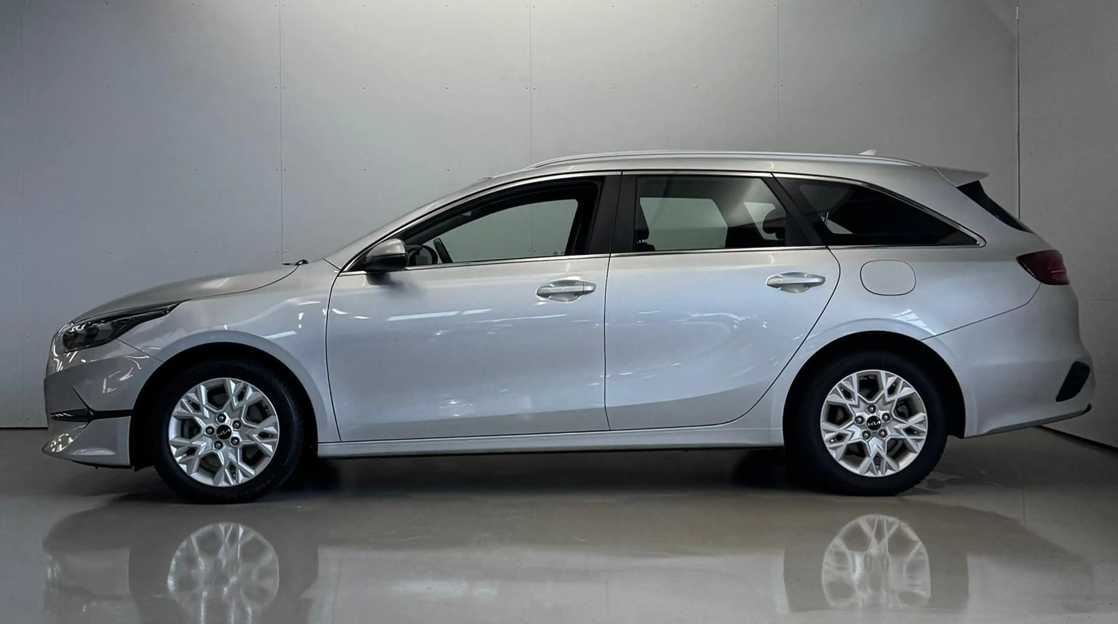 Kia Ceed SW / cee'd SW Sportswagon 1.0 T-GDi MHEV DynamicLine Automaat | — photo 3