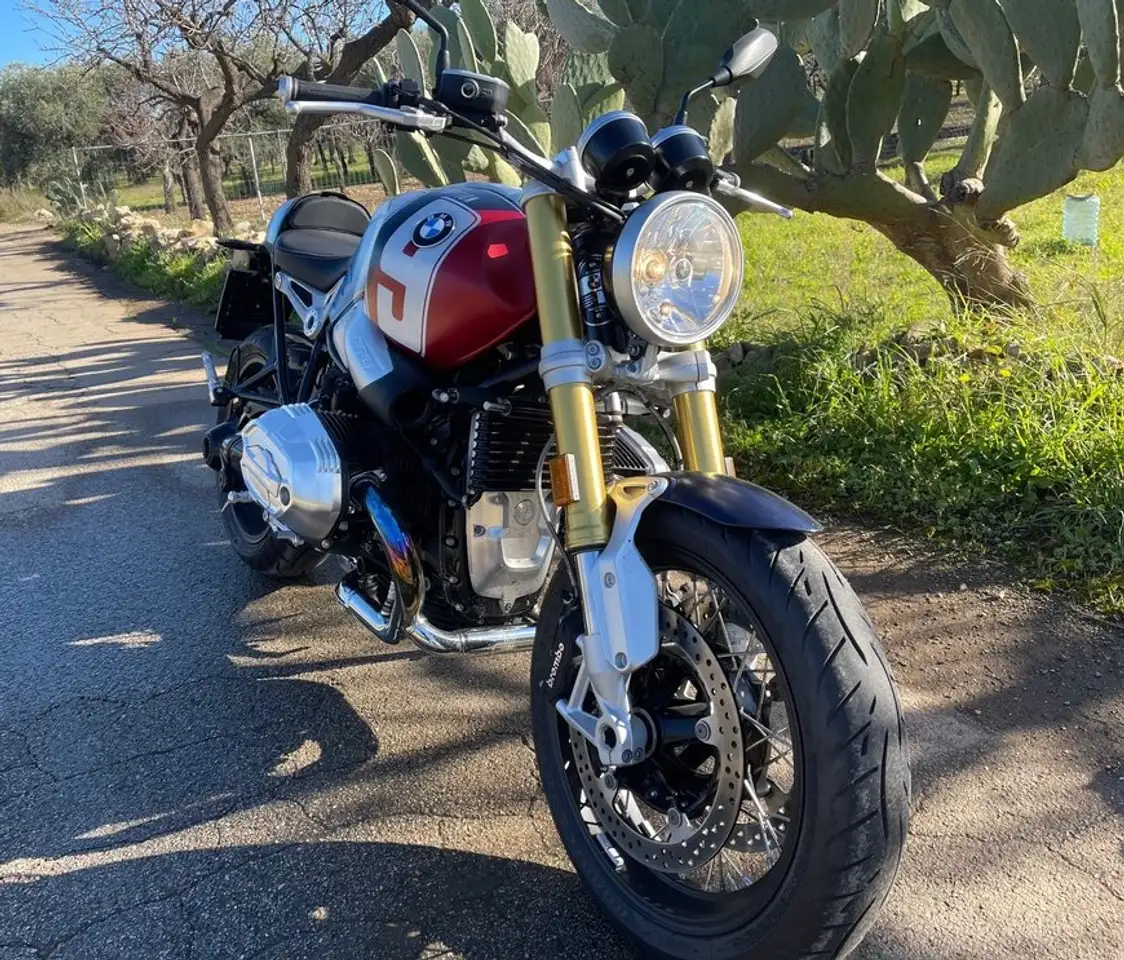 BMW R nineT