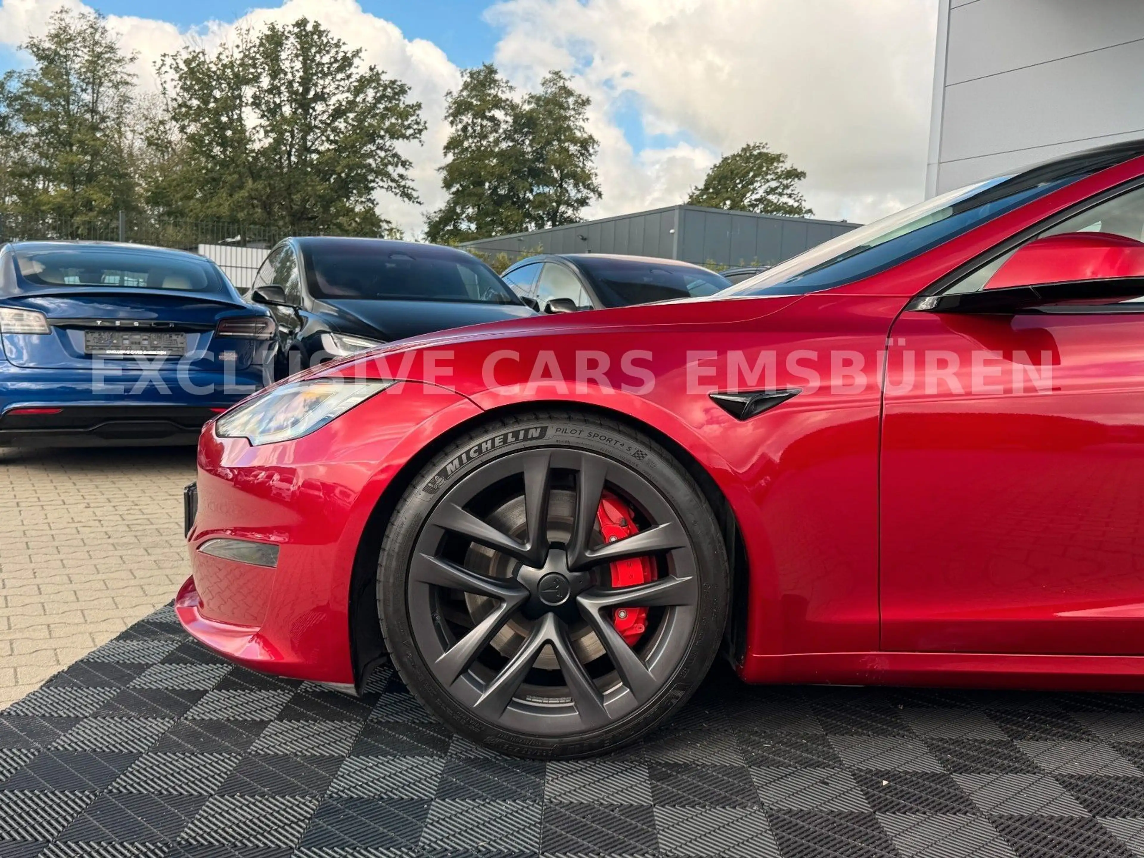 Tesla Model S MODEL S PLAID | ULTRA RED | FULL SELF DRIVE 4| — photo 3