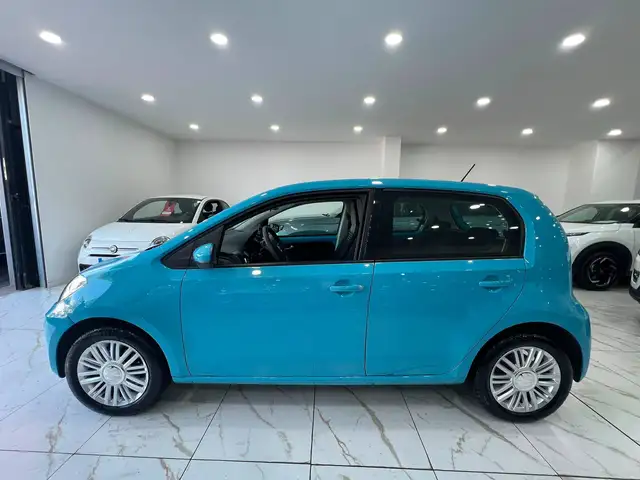 Volkswagen Up! view 3