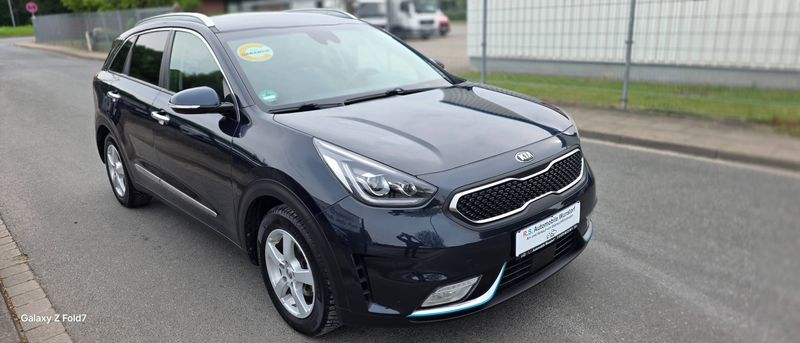 Kia Niro Vision Plug-in Hybrid — photo 2