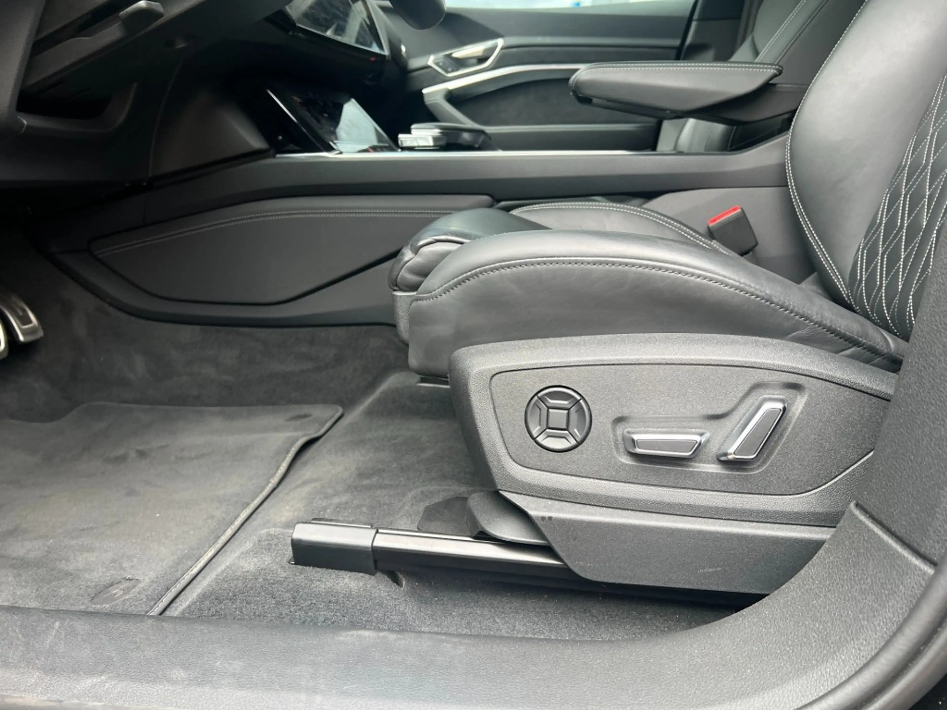 Audi Q8 e-tron 55 QUATTRO S-Edition  115 kwh Panoramadak  B&O Led — photo 12