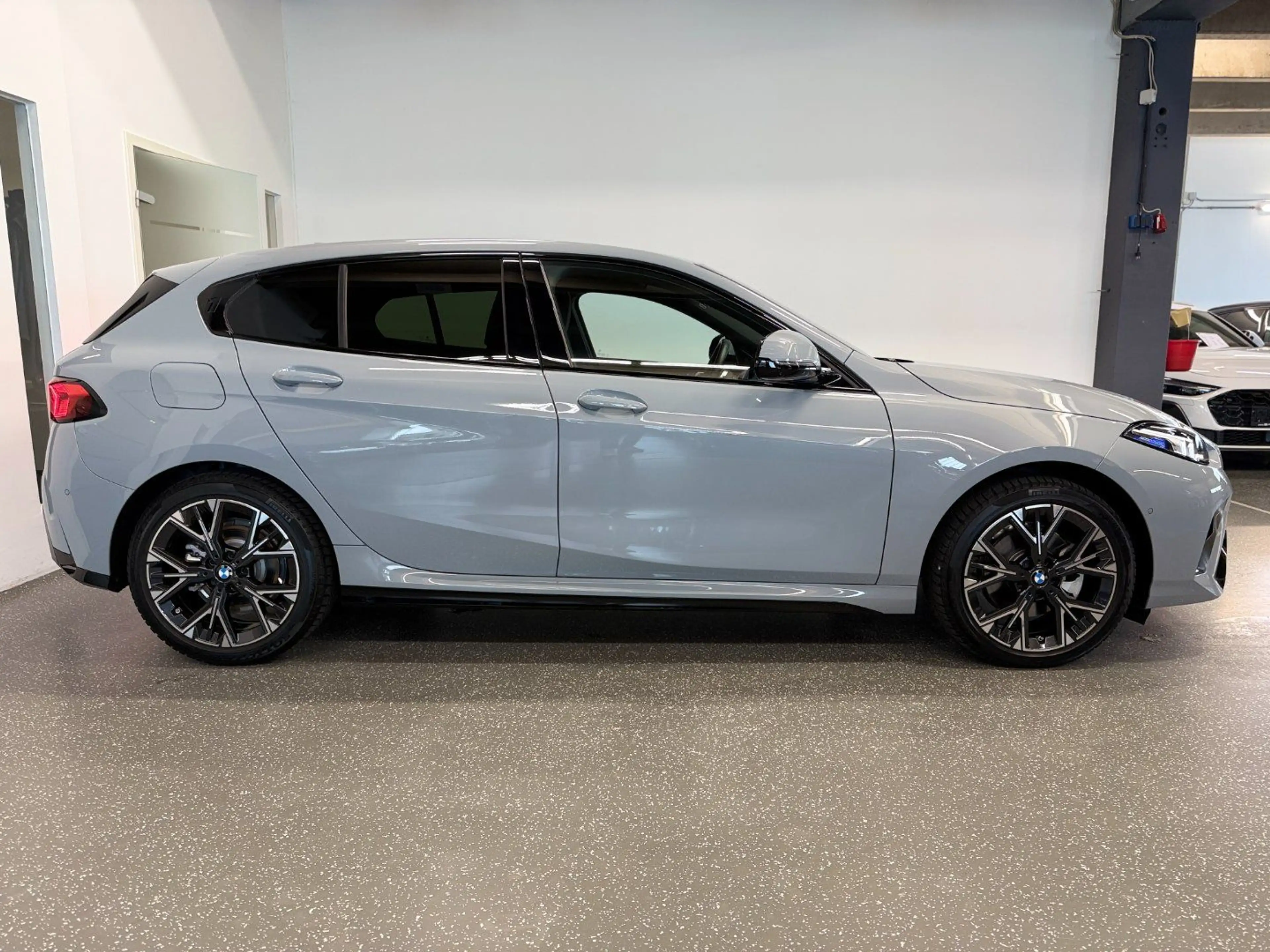 BMW 120 - 120*M-SPORT*SHADOW-LINE*HUD*360°*LANE*ACC*A — photo 4