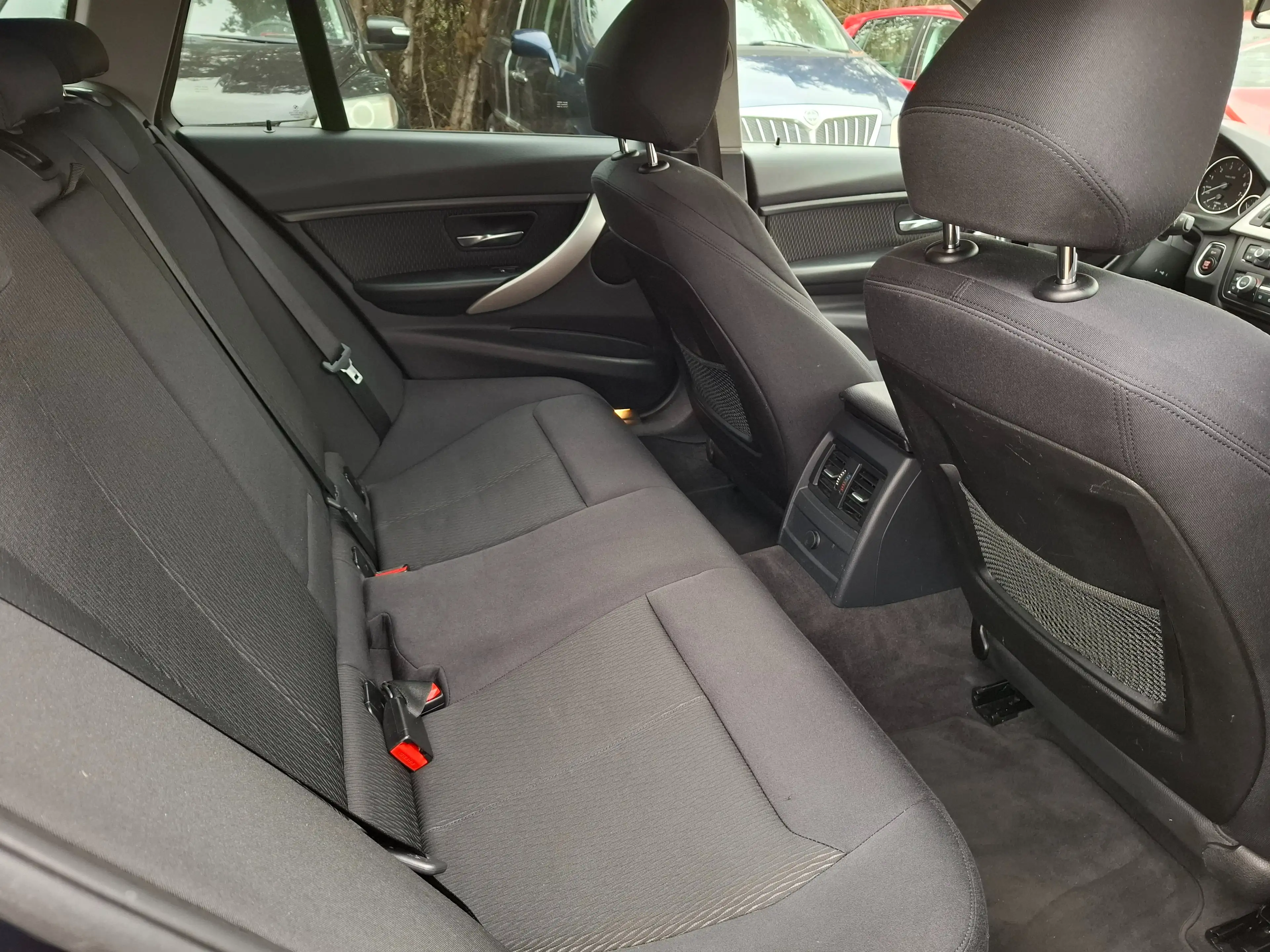BMW 316 316i Touring Advantage Aut. Ö-Paket — photo 11