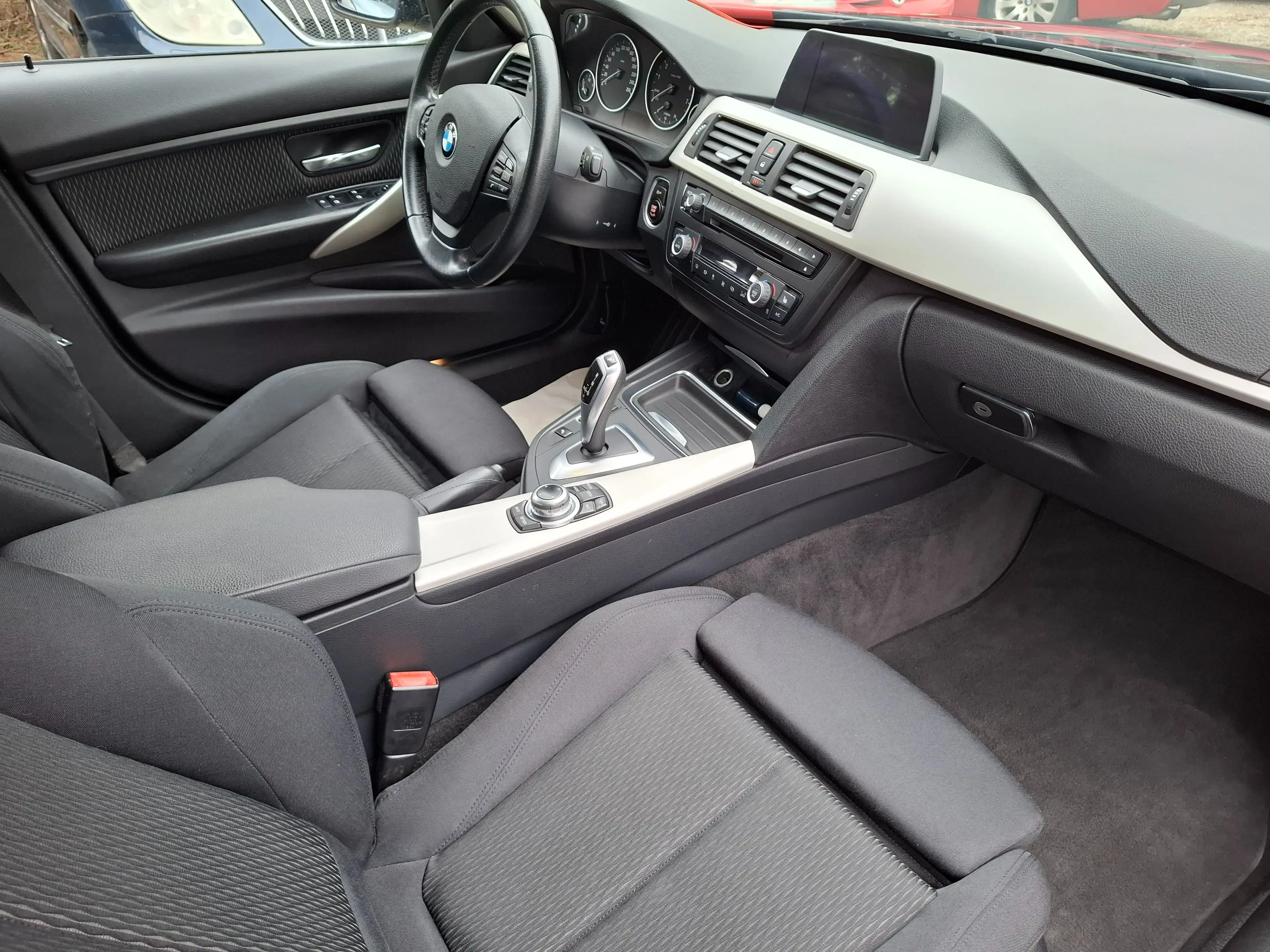 BMW 316 316i Touring Advantage Aut. Ö-Paket — photo 10