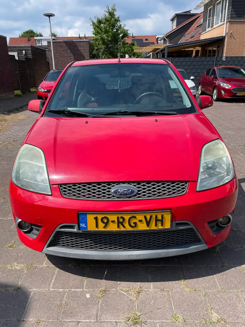 Ford Fiesta Fiesta 2.0-16V ST Rood - 2