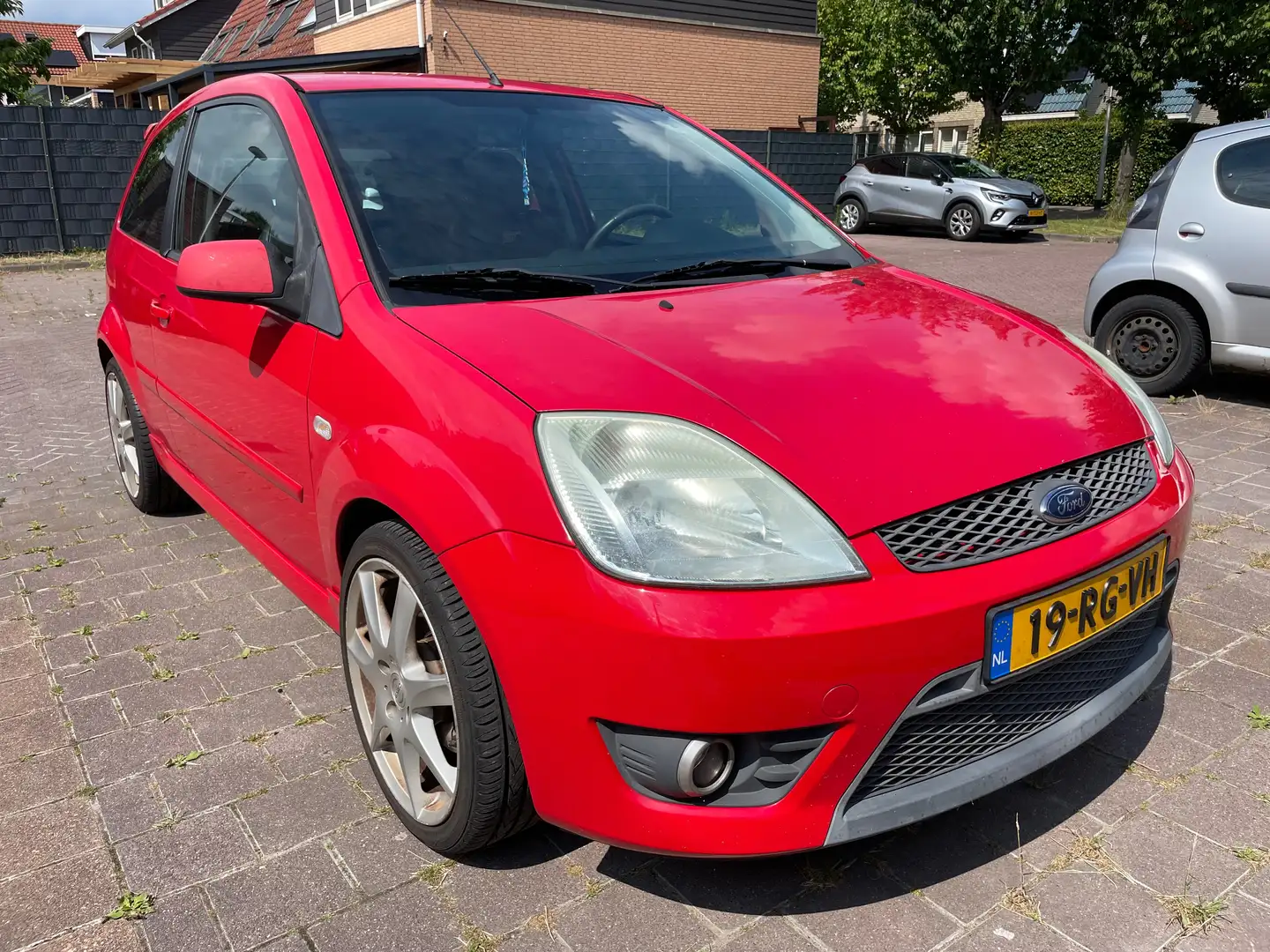Ford Fiesta Fiesta 2.0-16V ST Rood - 1
