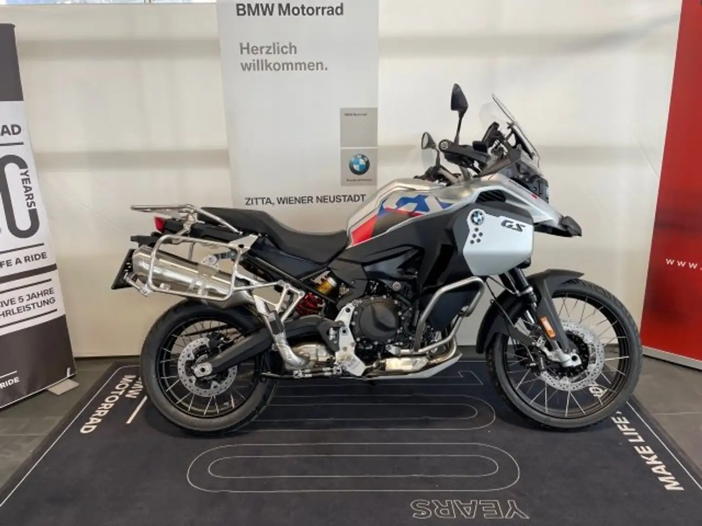 BMW F 900 GS Adventure F 900 GS Adventure Срібний - 2