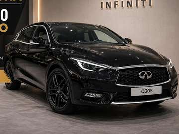 Q30 2.0t Sport 7DCT Sport