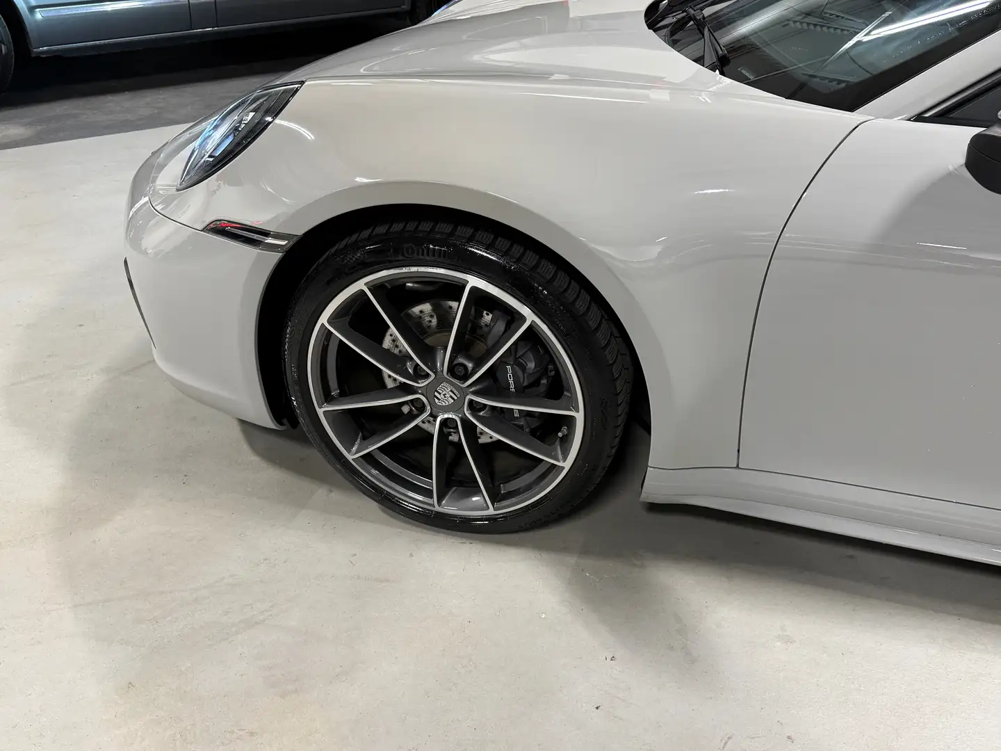 Porsche 992 Carrera Aut.*Schiebedach*Sport Chrono*Sportauspuff Grau - 2