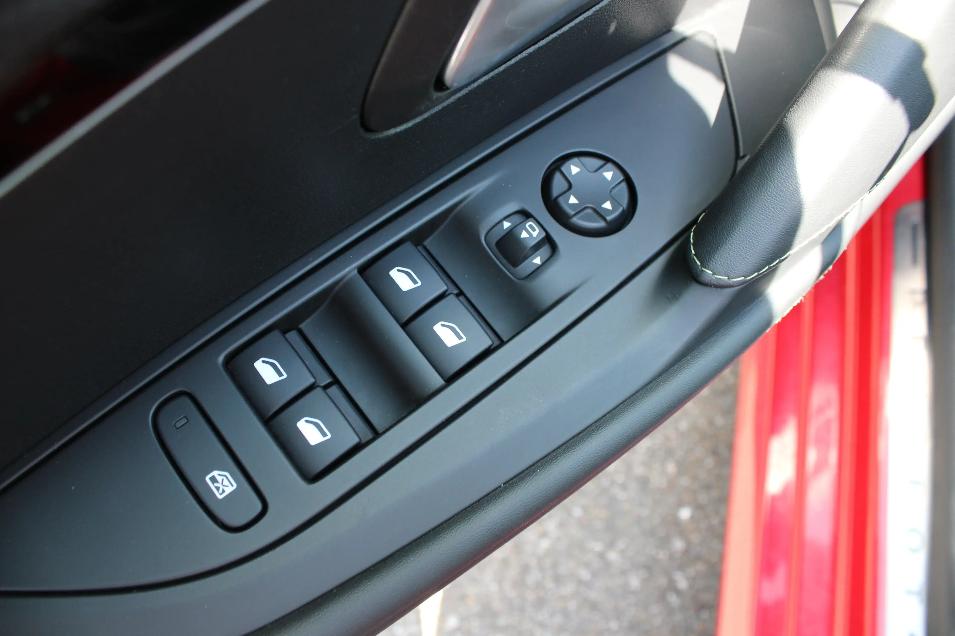 Peugeot 208 1.2 PureTech GT Pack | Navigatie | Camera | Stoelv — photo 17