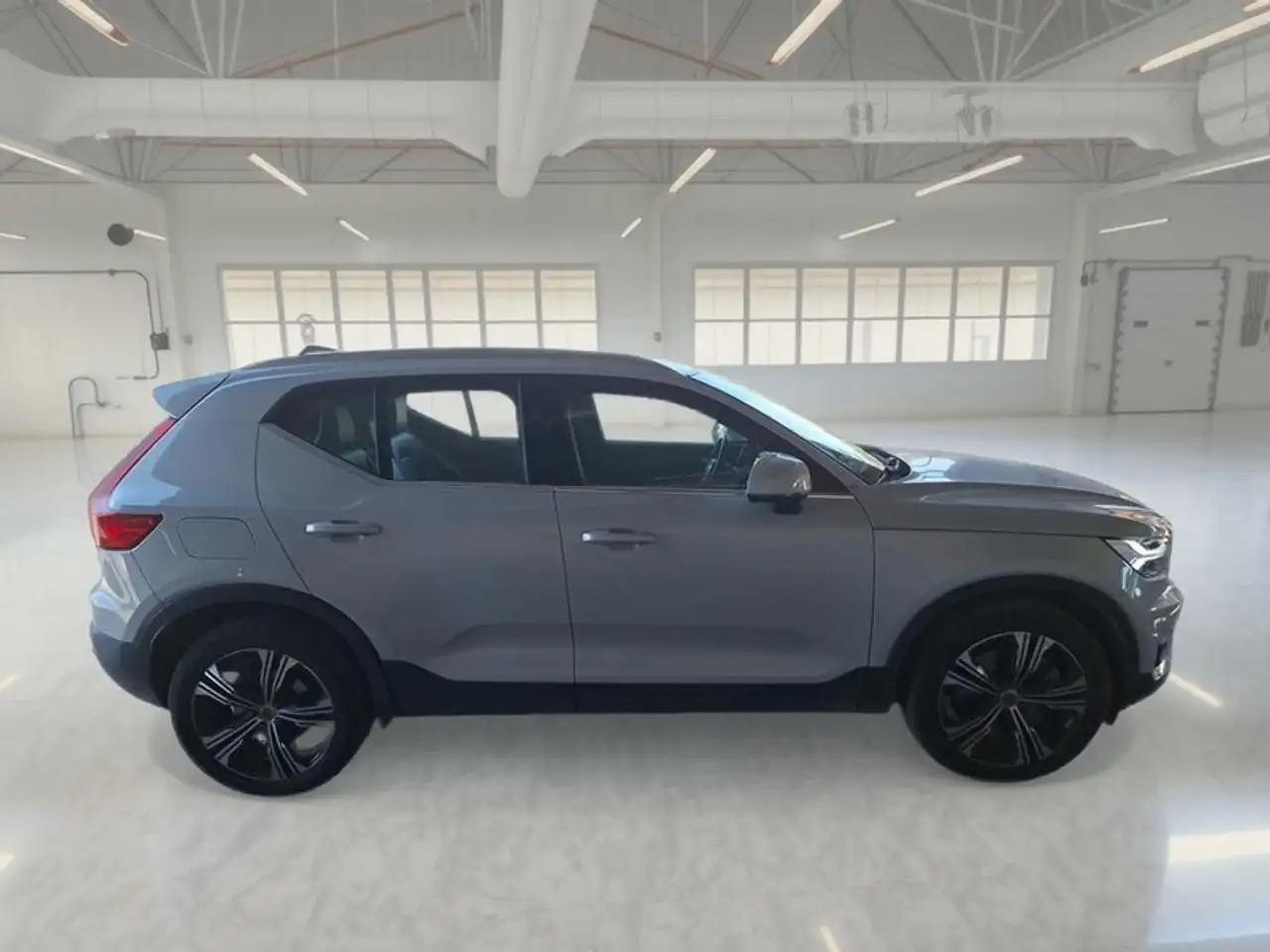 Volvo XC40 T5 PLUG-IN HYBRID AUTO RECHARGE INSCRIPTION SUV, миниатюра 3